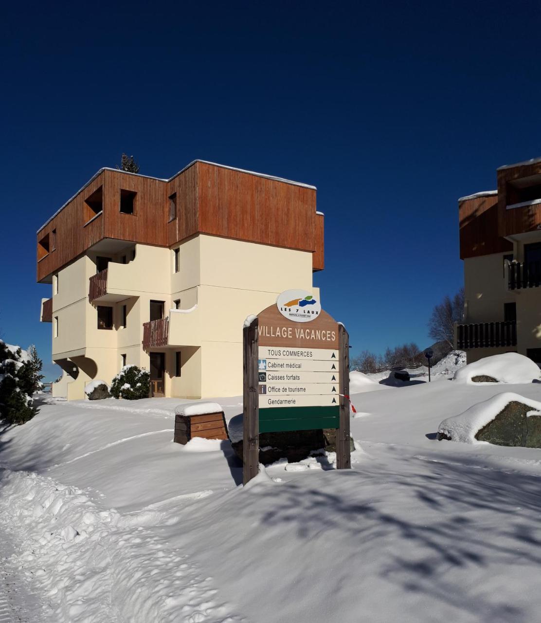 ホテル Vvf Les 7 Laux Massif De Belledonne プラプテル エクステリア 写真